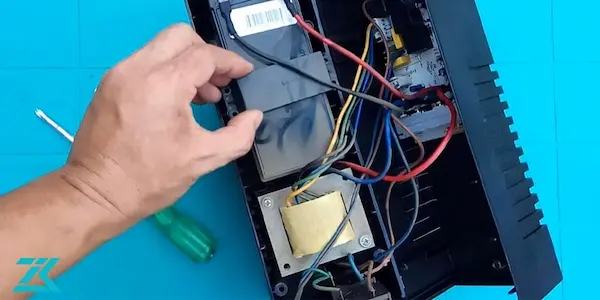 تعمیر یو پی اس