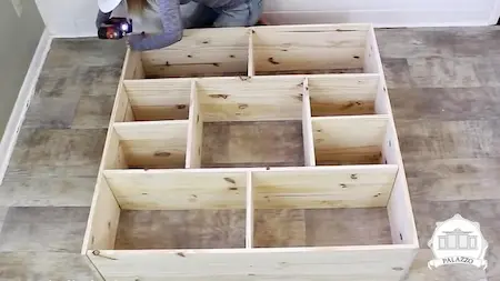 ساخت کتابخانه و قفسه چوبی